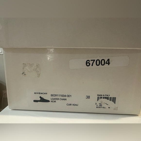 Givenchy Chain Noir Loafer in Black Leather - Picture 10 of 11